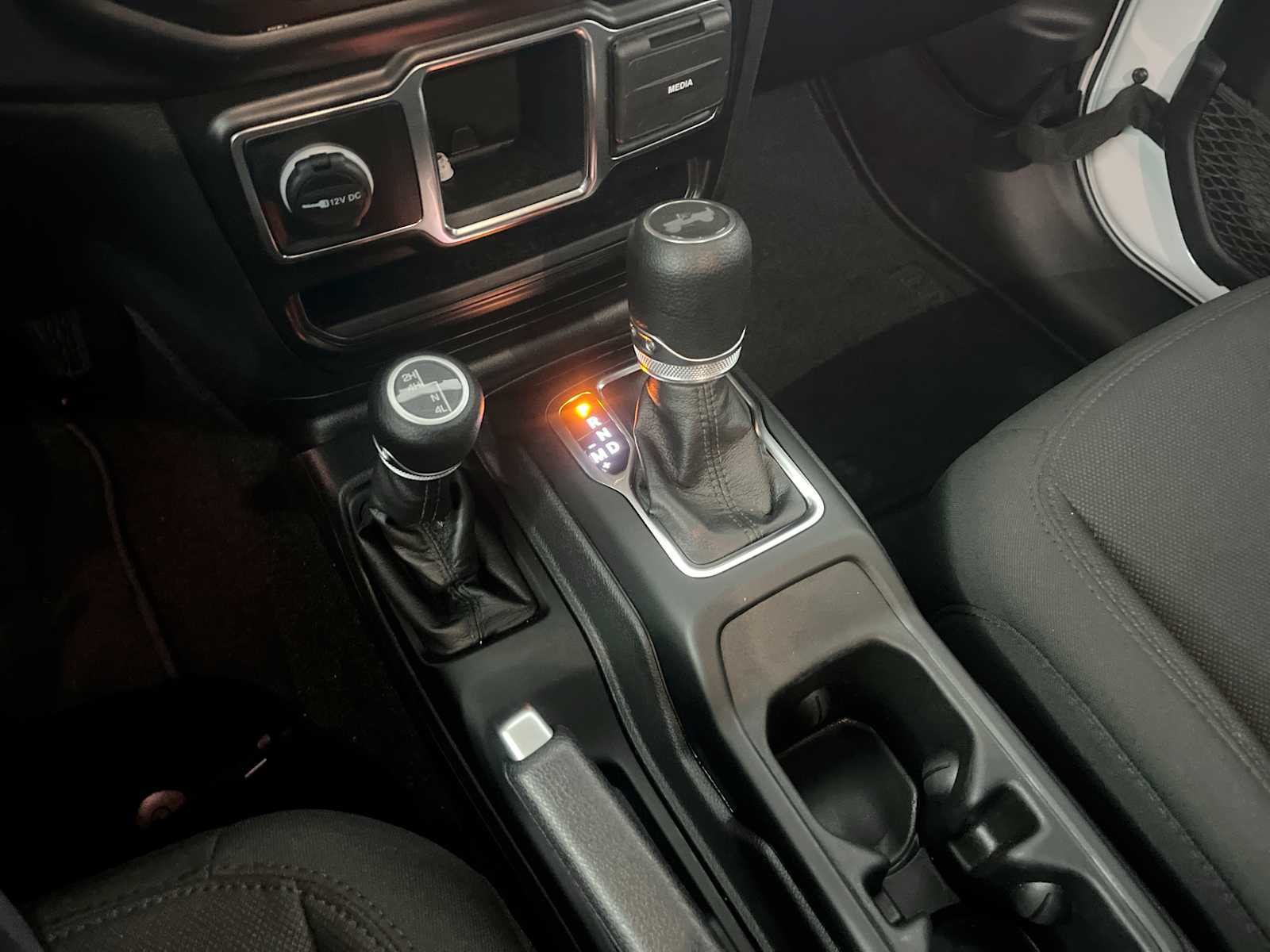 Thumbnail: 2021 Jeep Wrangler - 21