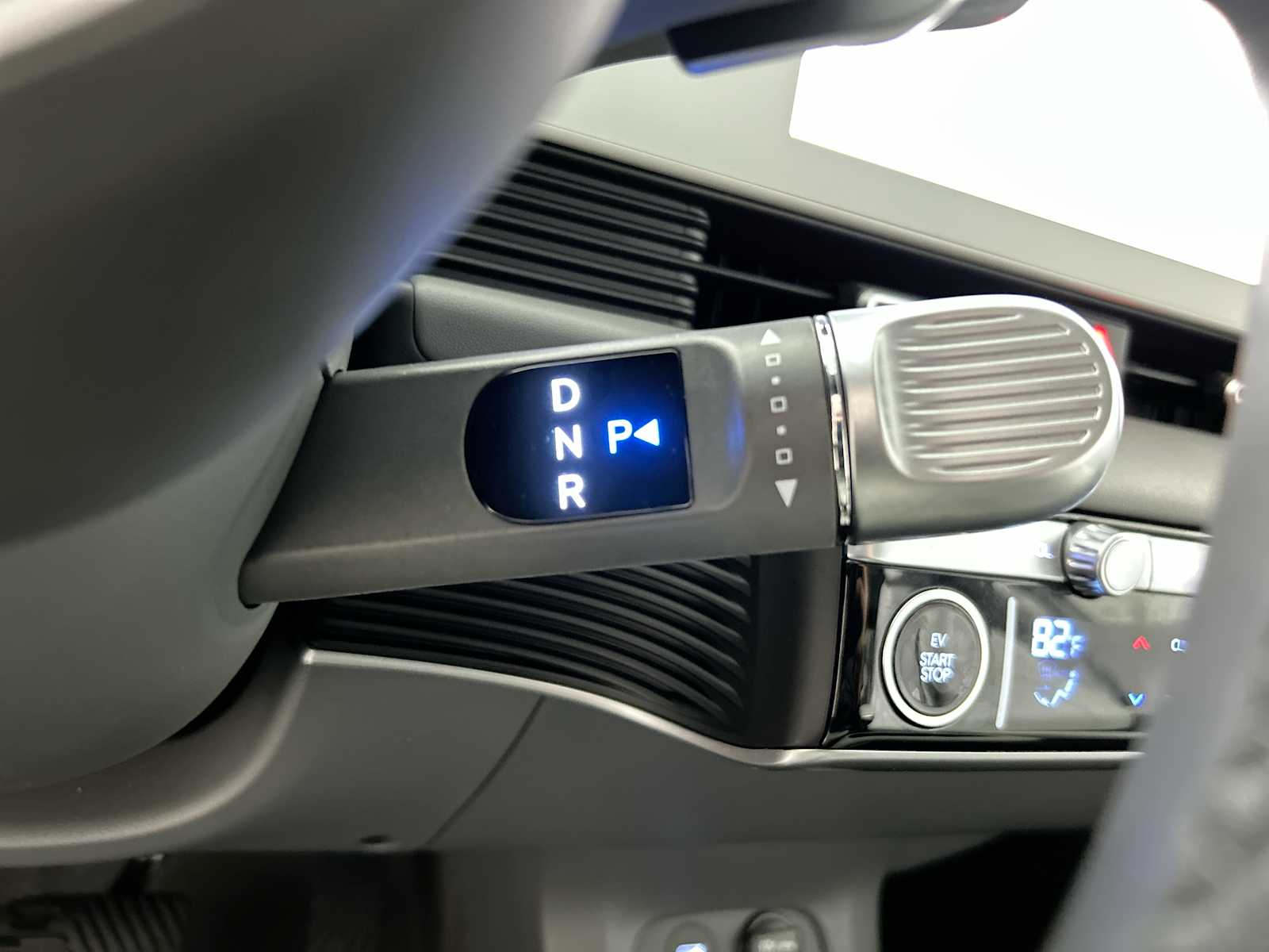 Thumbnail: 2024 Hyundai Ioniq 5 - 22