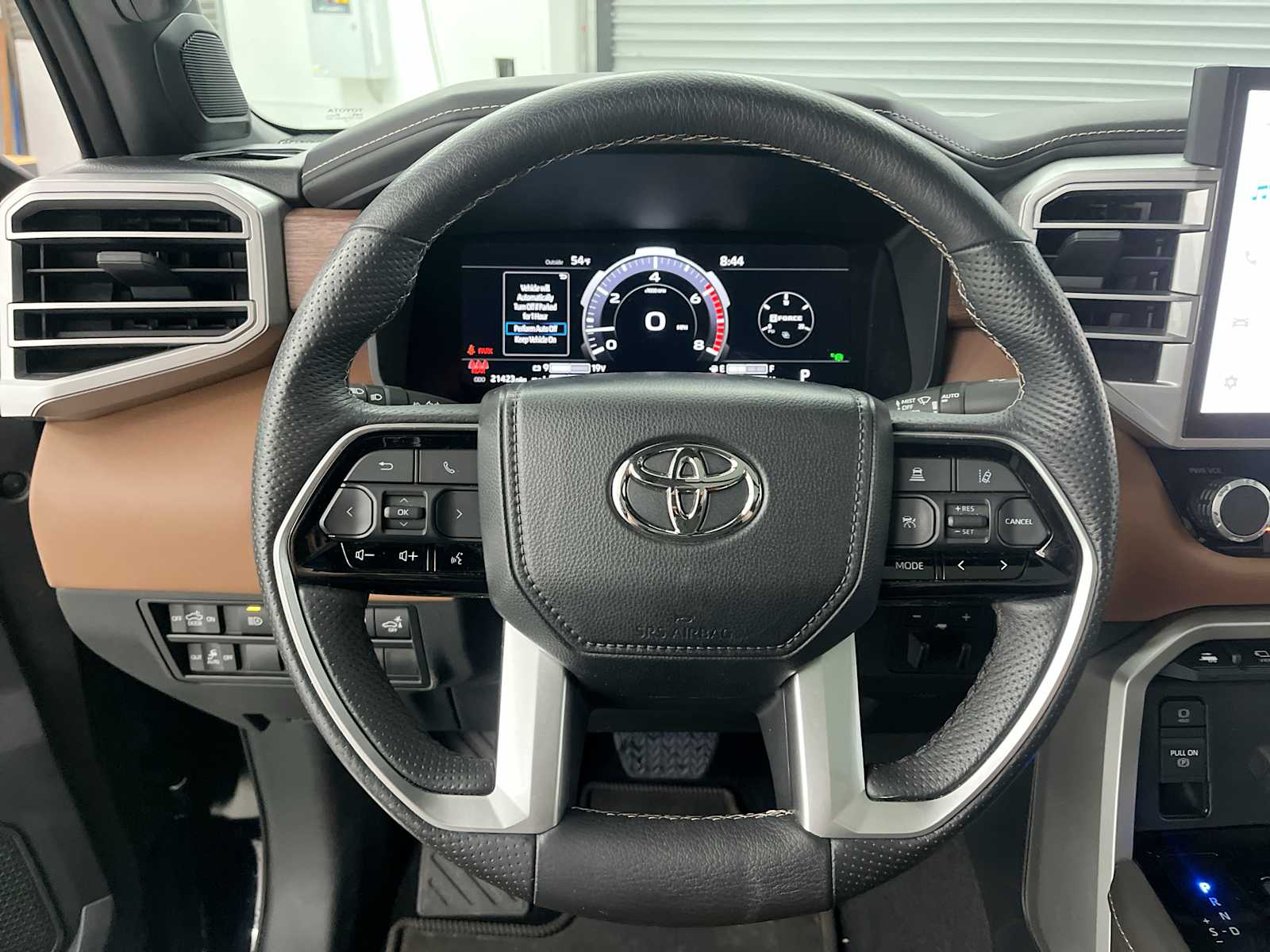 Thumbnail: 2023 Toyota Tundra - 17