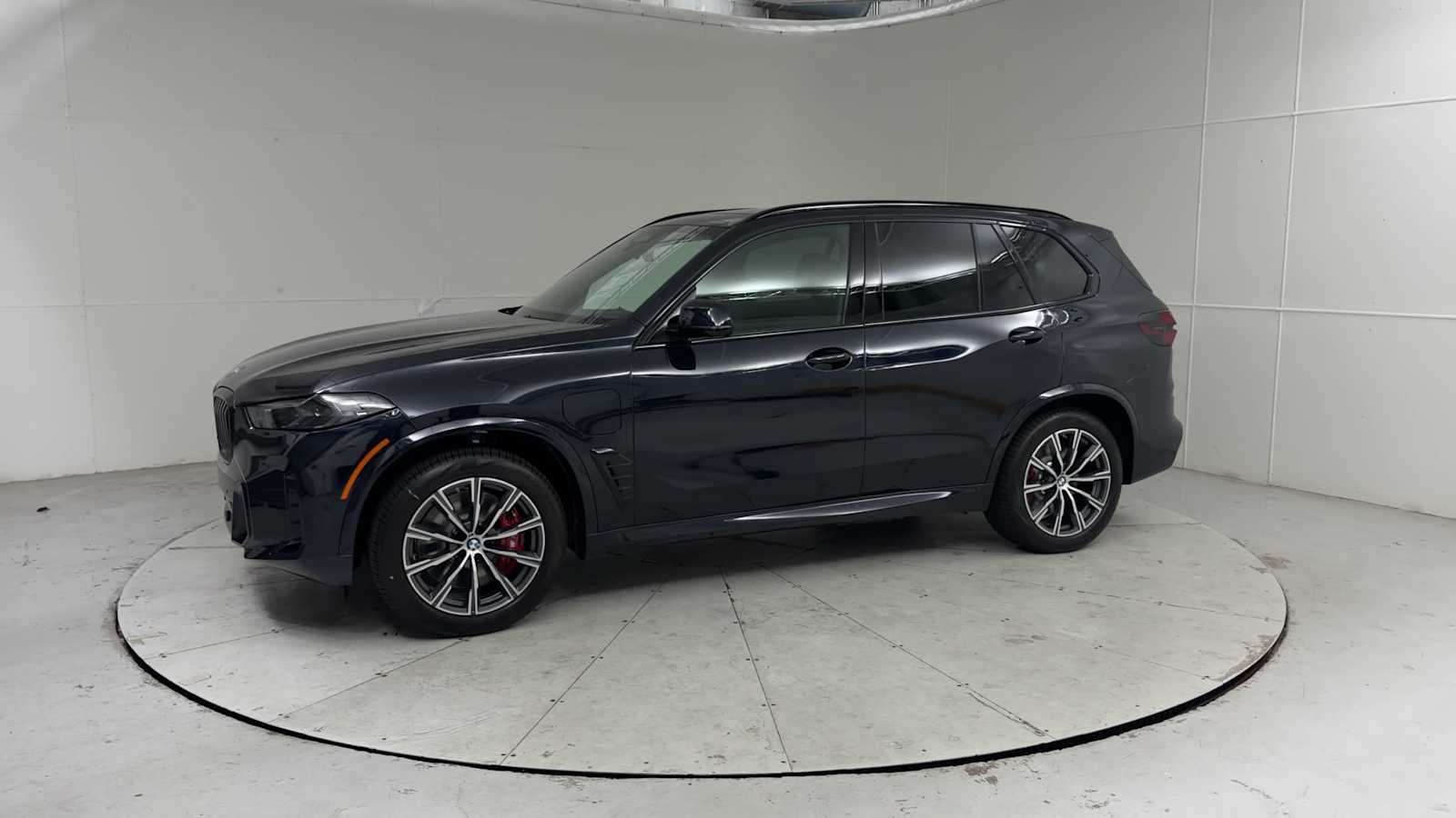 Thumbnail: 2026 BMW X5 - 5