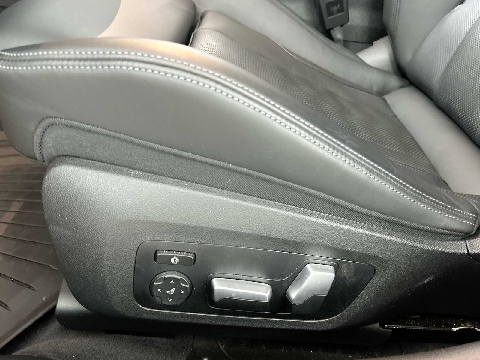 Thumbnail: 2022 BMW M3 - 14