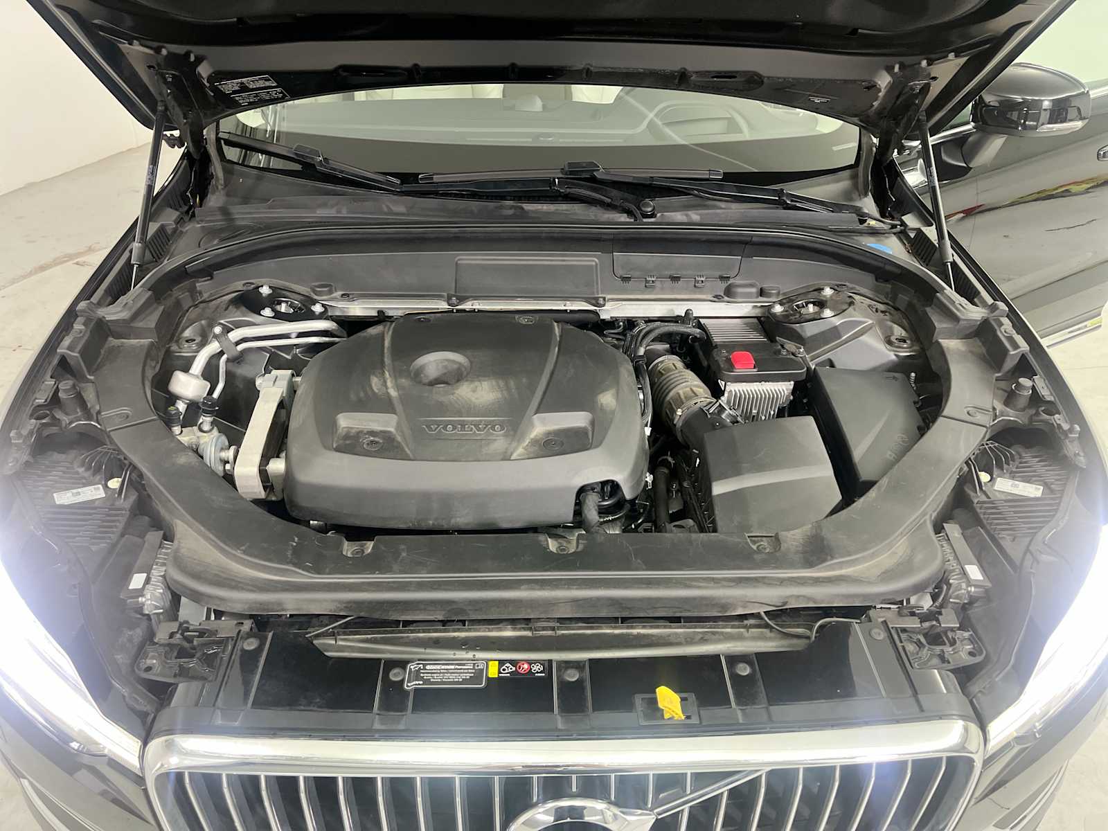 Thumbnail: 2019 Volvo XC60 - 19