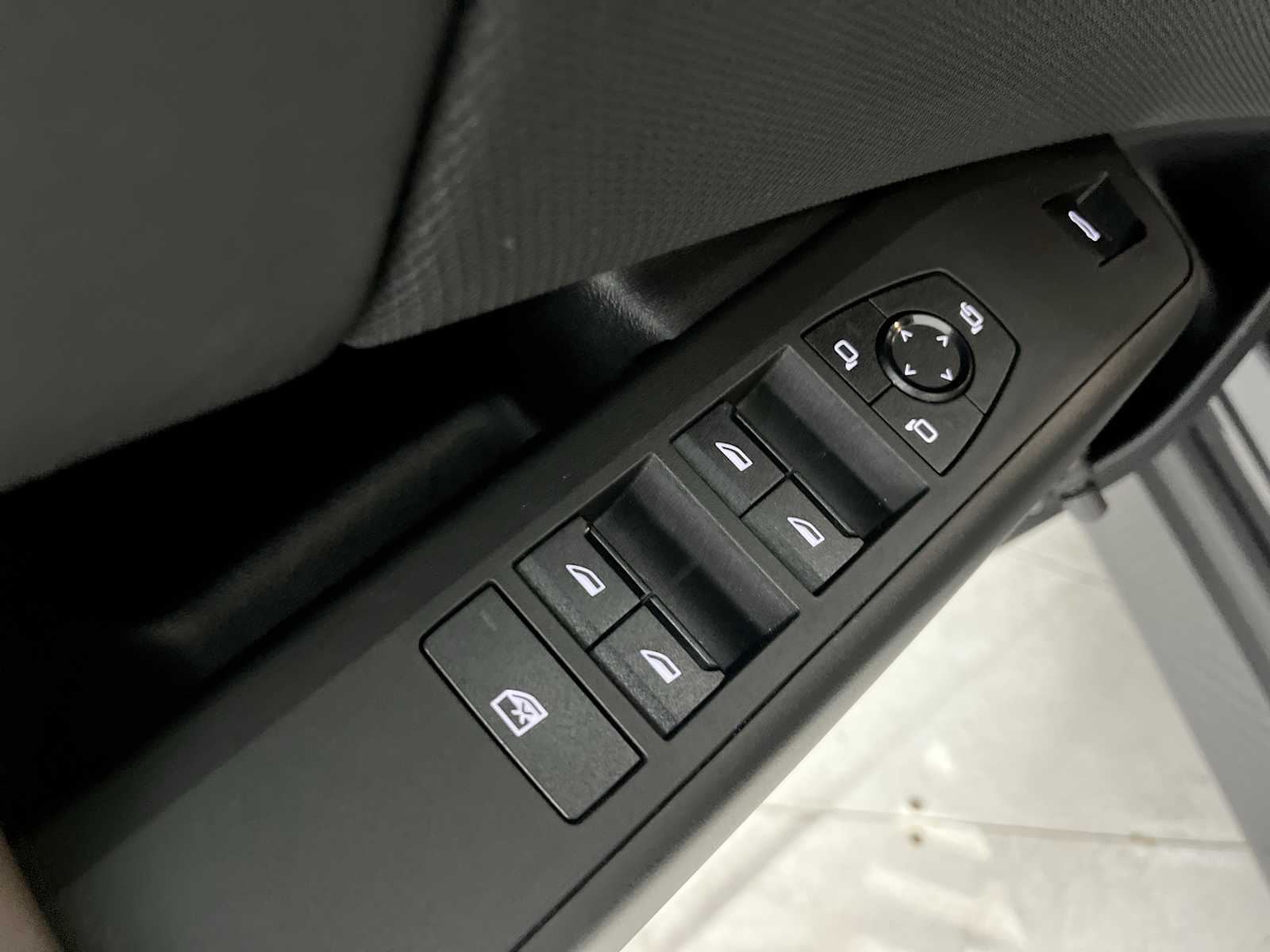 Thumbnail: 2025 BMW X3 - 21