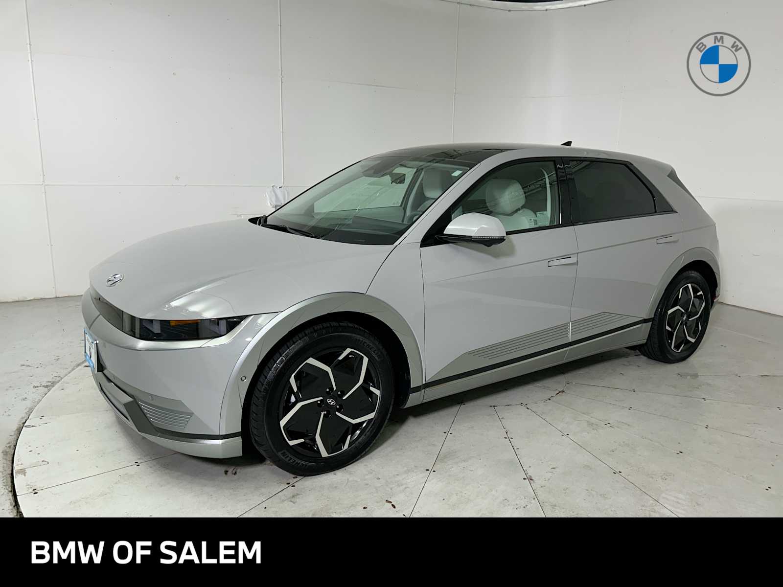 Thumbnail: 2024 Hyundai Ioniq 5 - 1