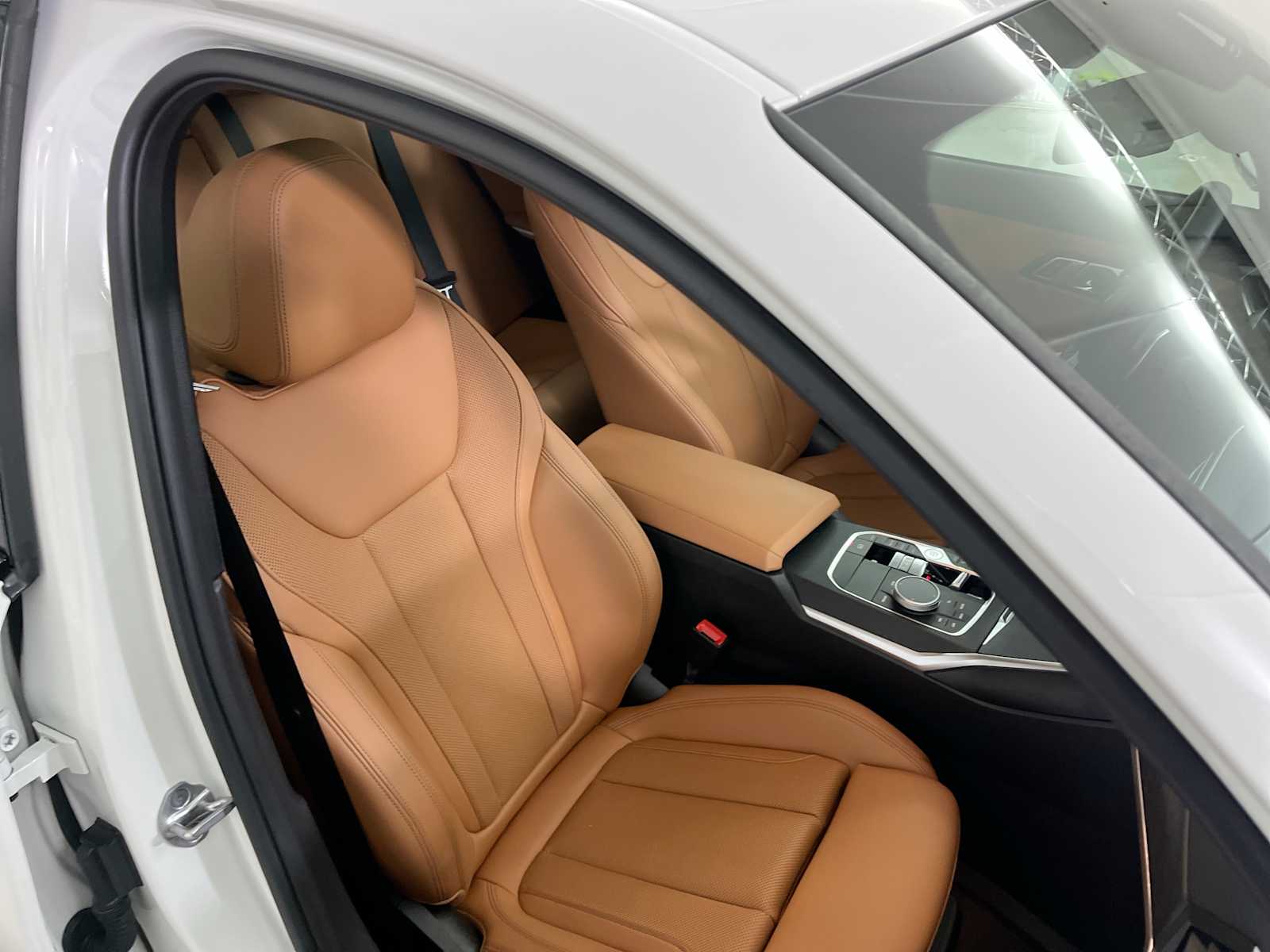 Thumbnail: 2023 BMW 3 Series - 26