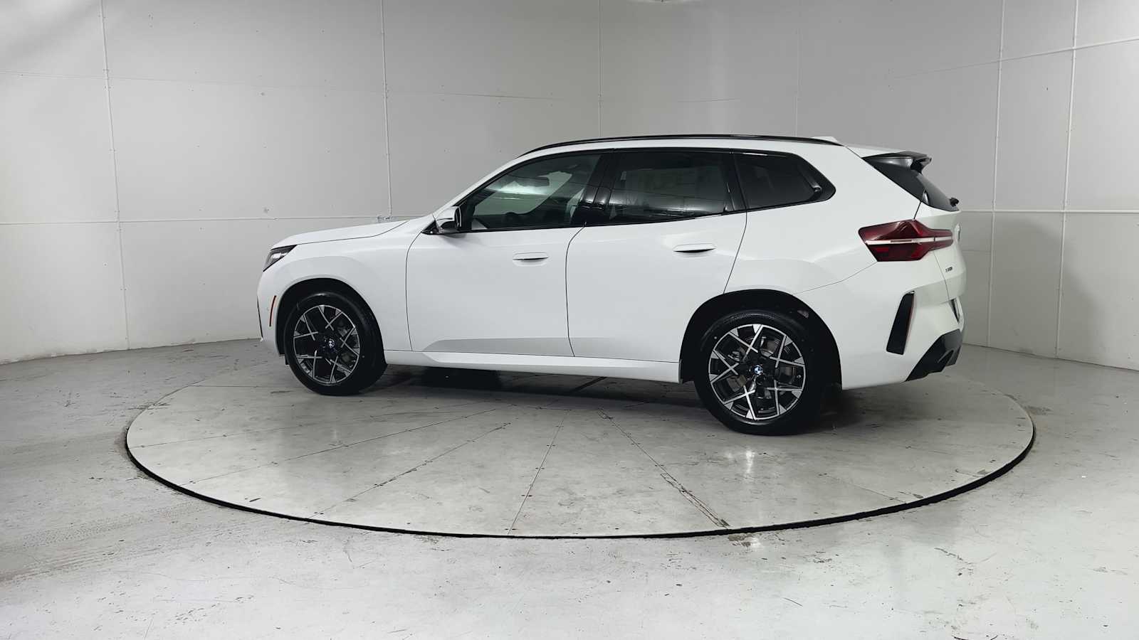 Thumbnail: 2026 BMW X3 - 4