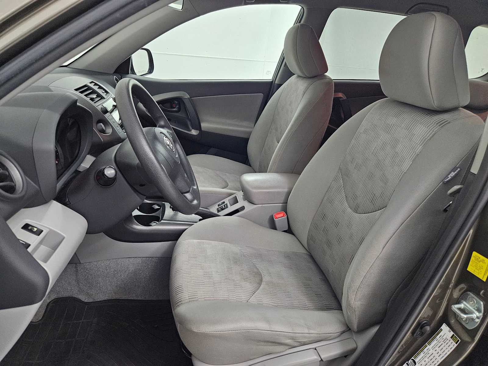 Thumbnail: 2011 Toyota RAV4 - 16