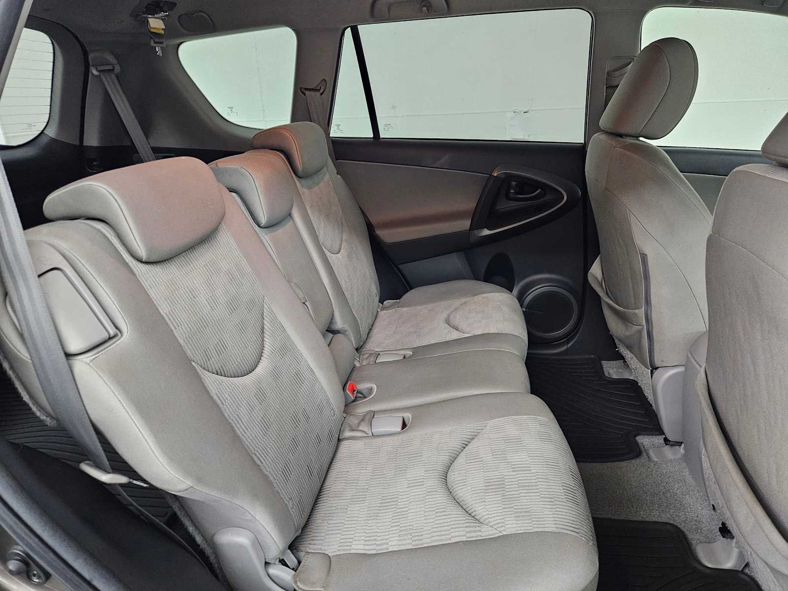 Thumbnail: 2011 Toyota RAV4 - 20
