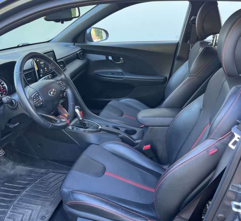 Thumbnail: 2020 Hyundai Veloster - 4