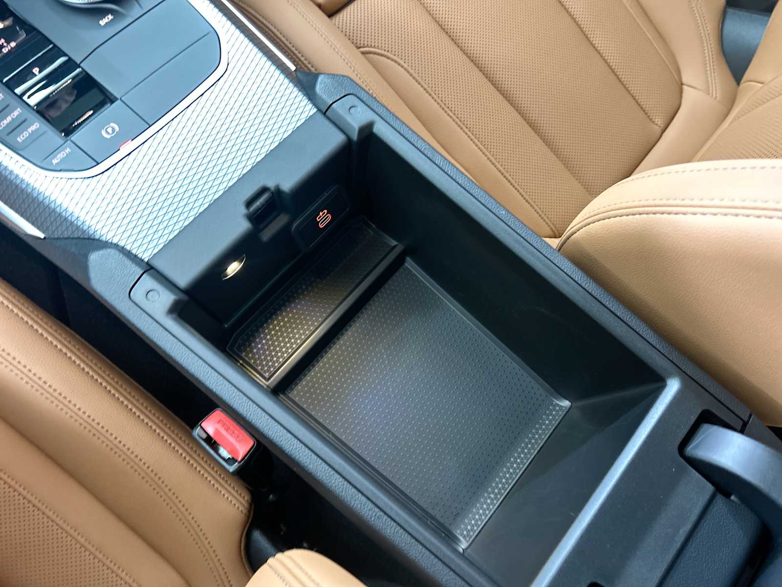 Thumbnail: 2025 BMW i4 - 23