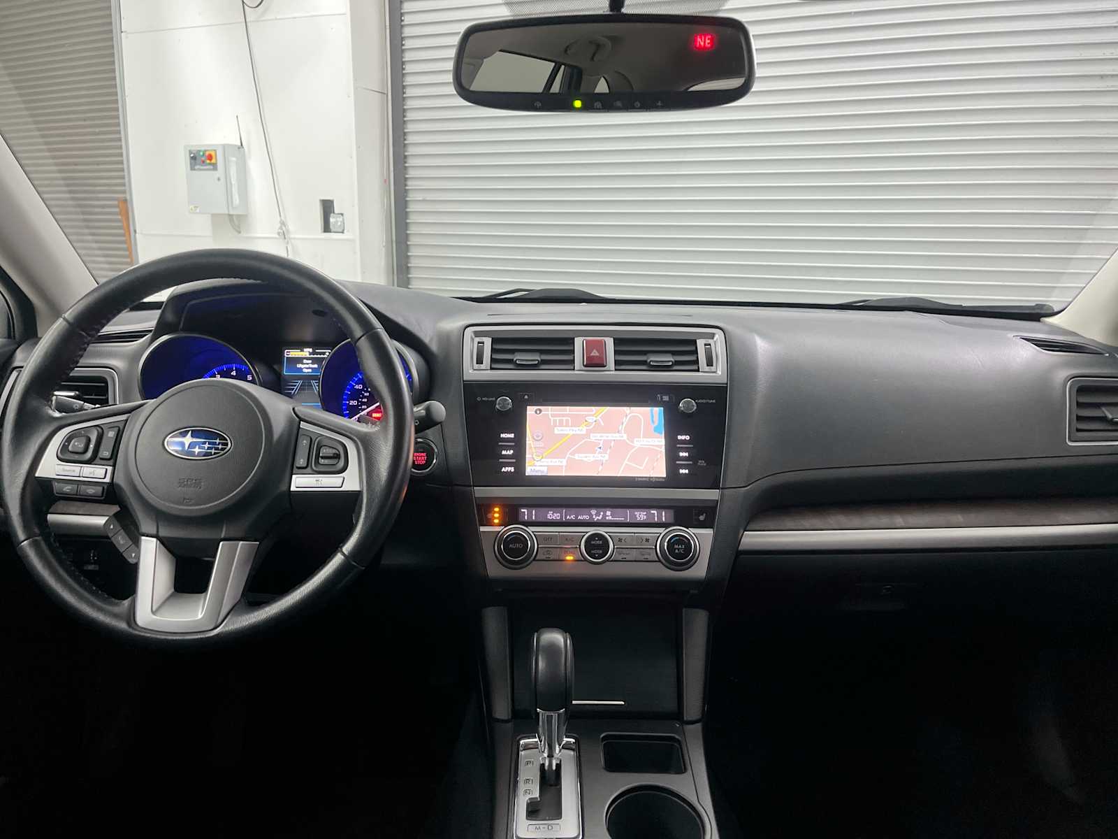 Thumbnail: 2015 Subaru Outback - 10