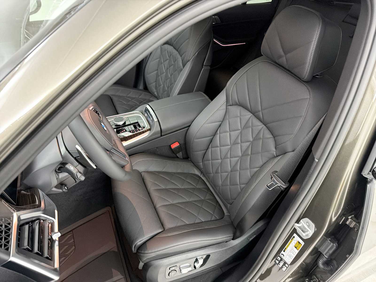 Thumbnail: 2026 BMW X5 - 13
