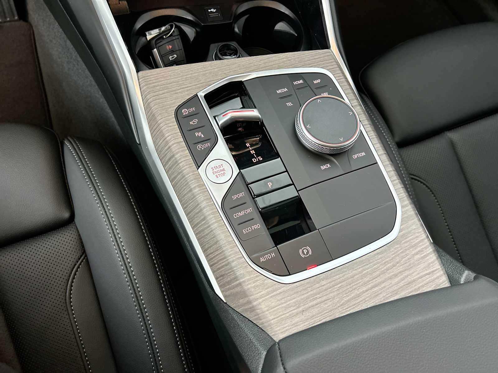 Thumbnail: 2025 BMW 3 Series - 22