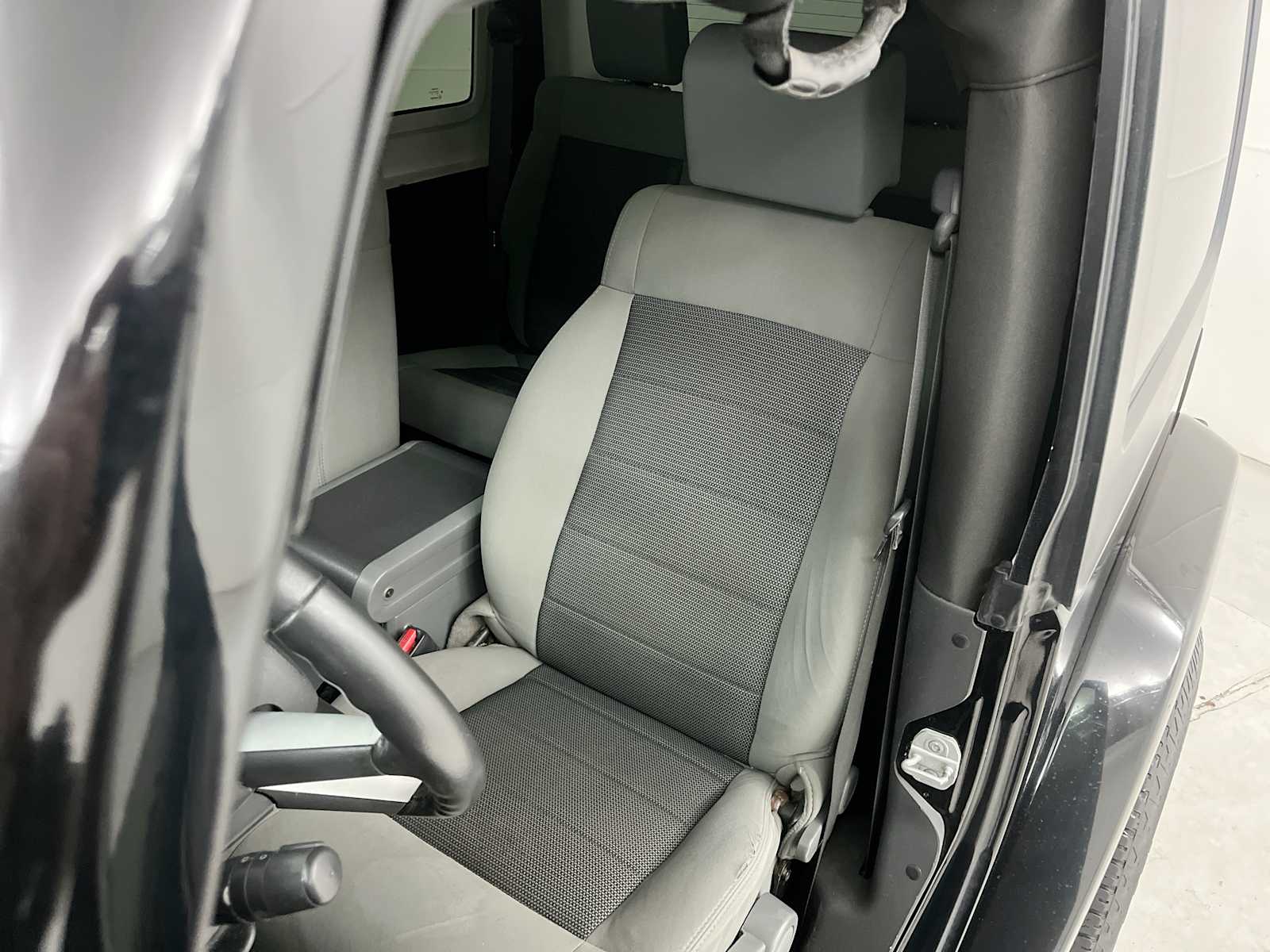 Thumbnail: 2010 Jeep Wrangler - 19