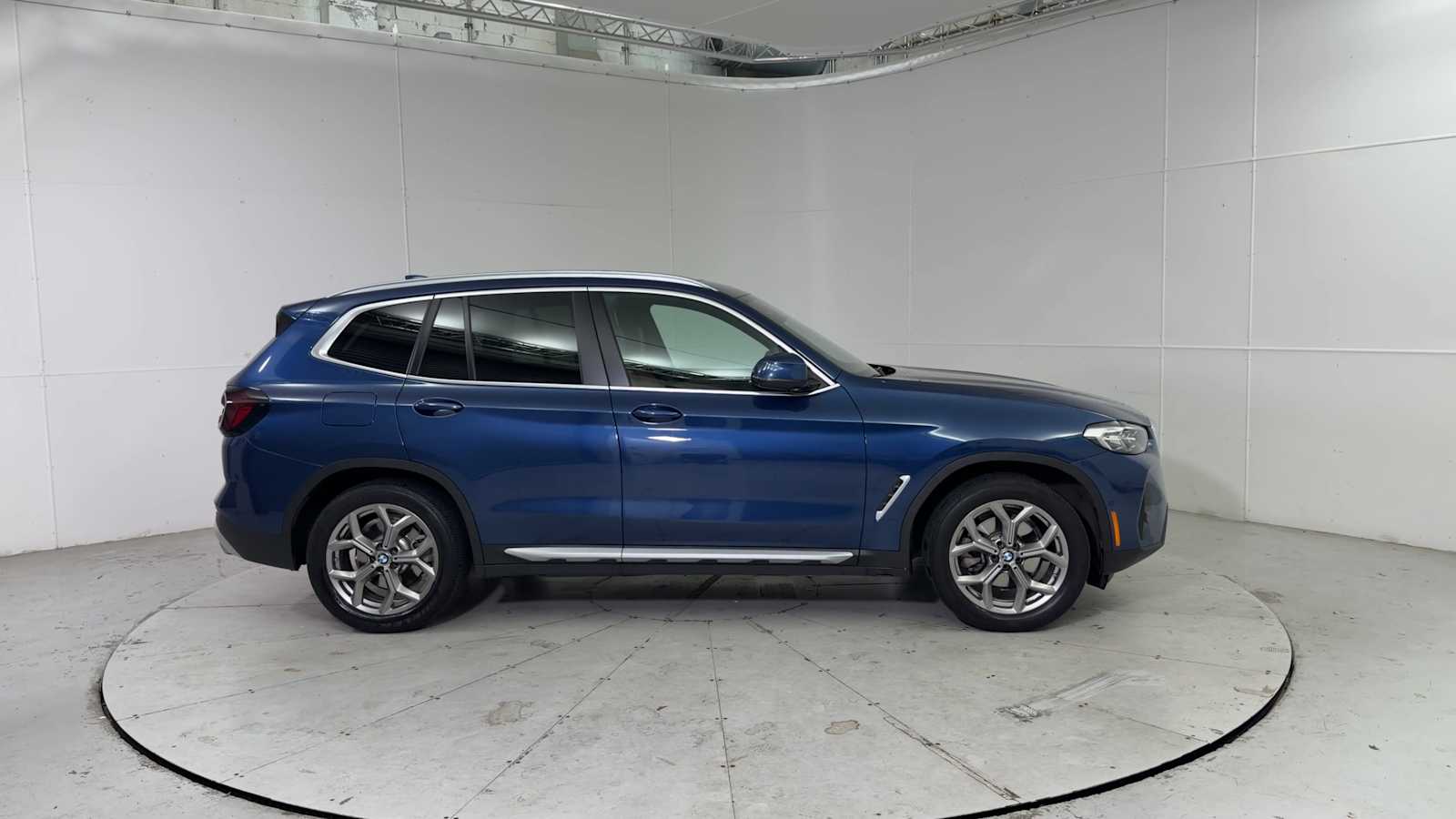 Thumbnail: 2023 BMW X3 - 9