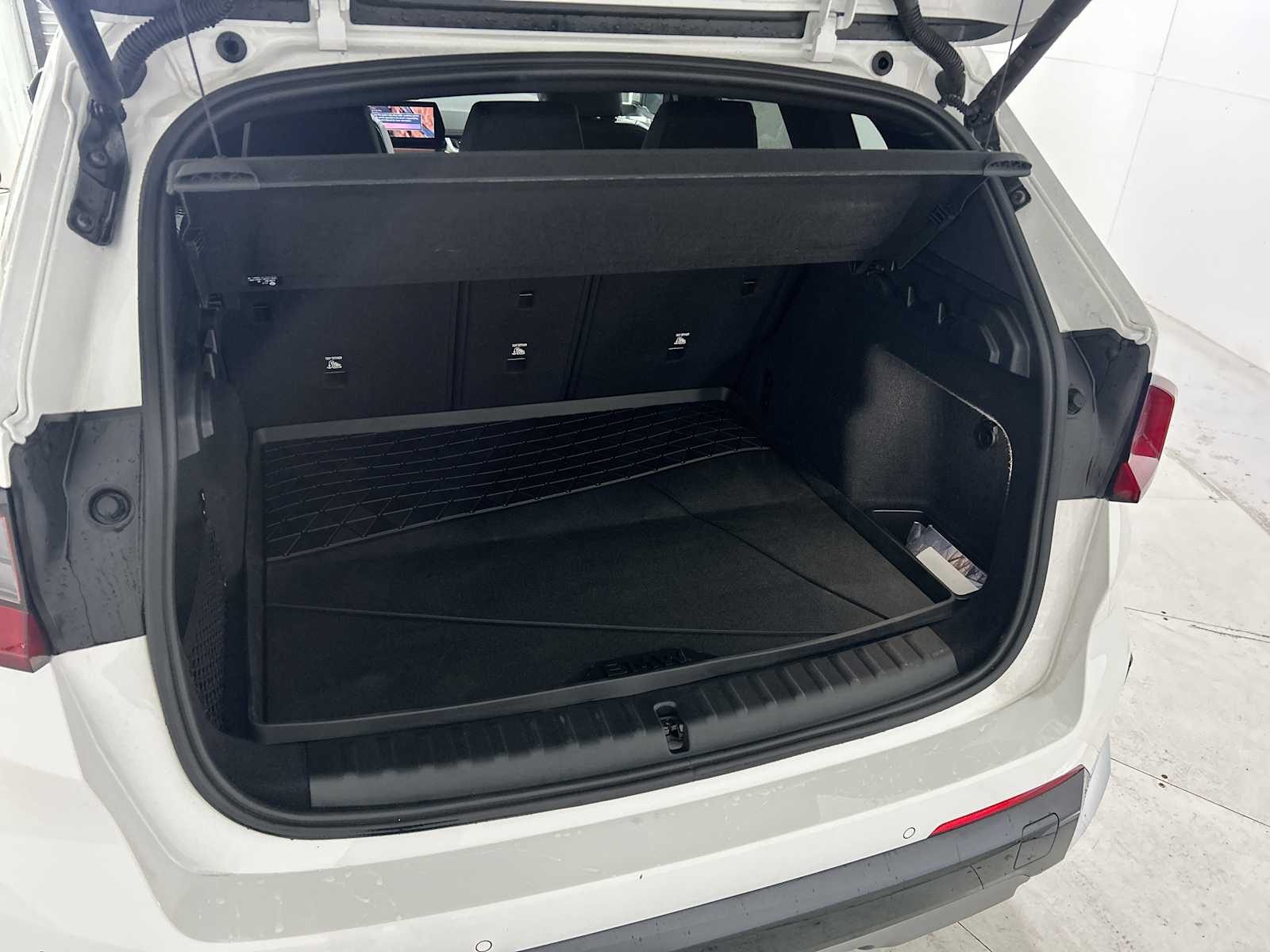 Thumbnail: 2025 BMW X1 - 19