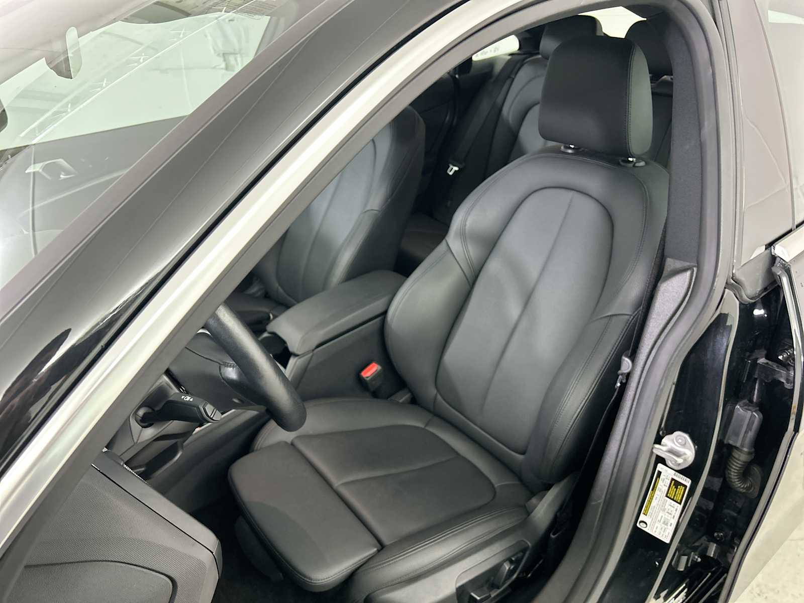 Thumbnail: 2024 BMW 2 Series - 13