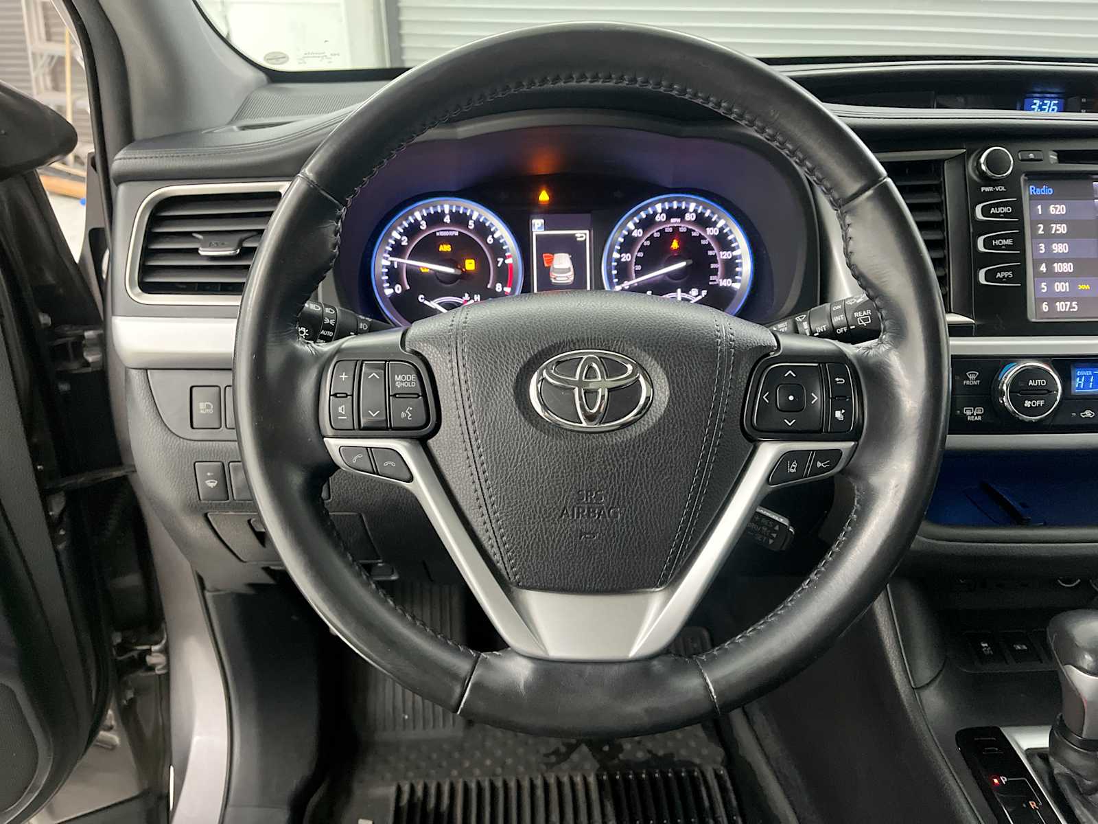 Thumbnail: 2019 Toyota Highlander - 11