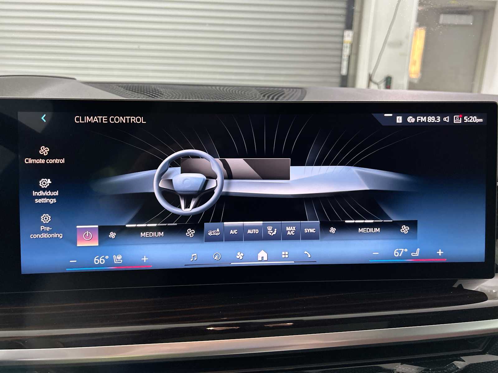 Thumbnail: 2026 BMW X5 - 17