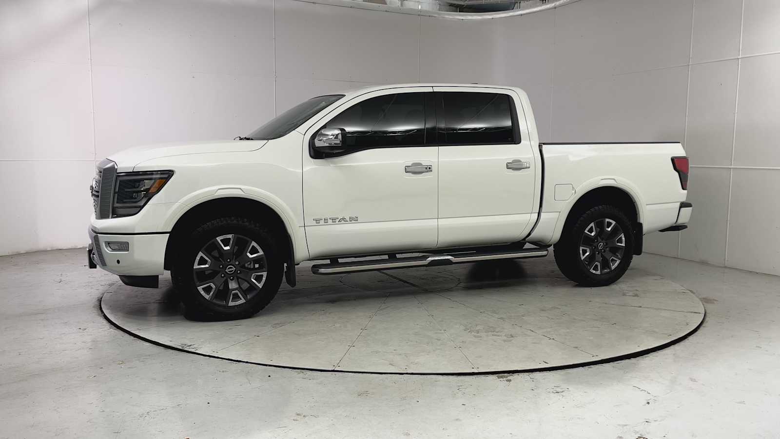 Thumbnail: 2023 Nissan Titan - 5