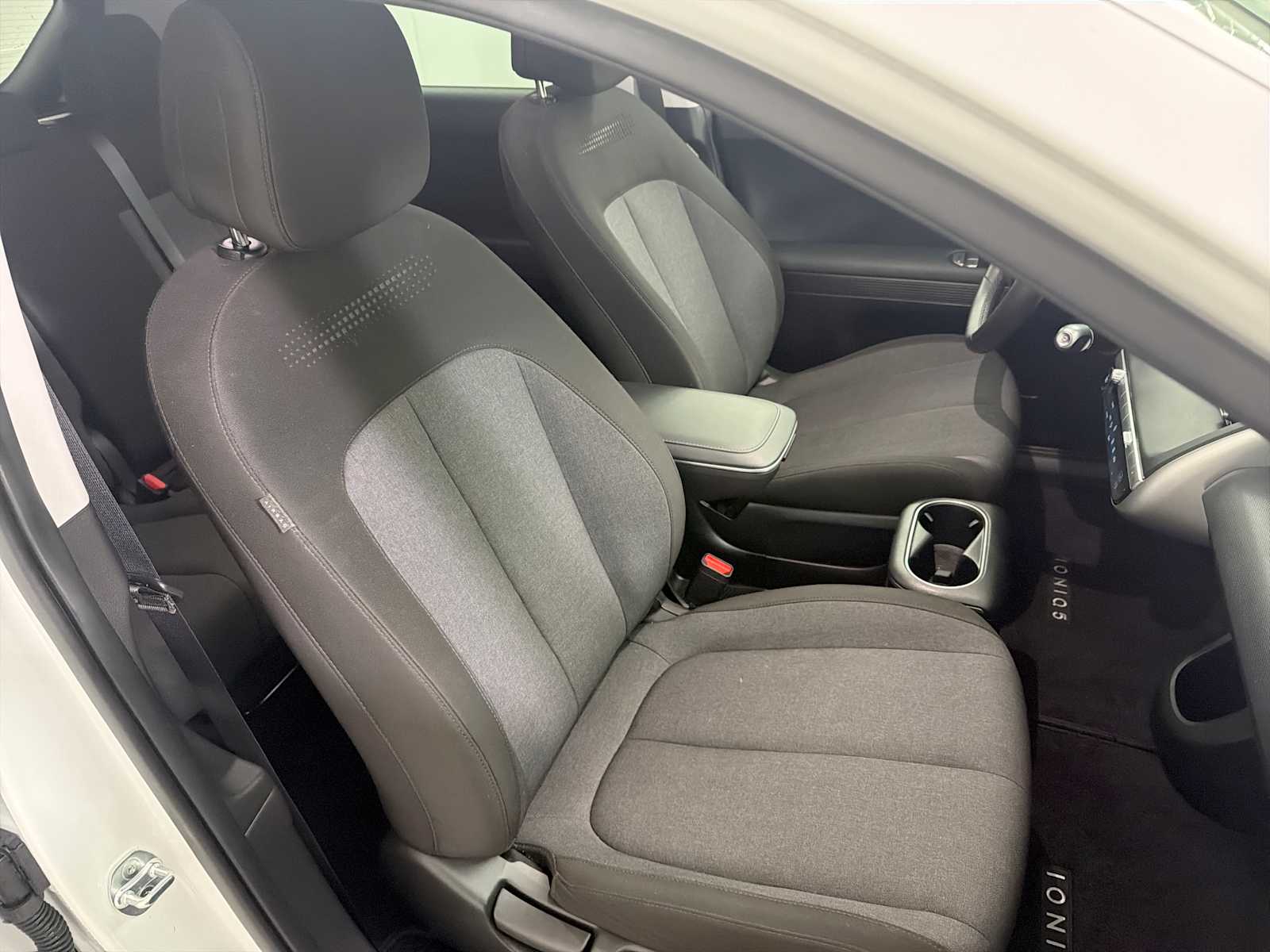 Thumbnail: 2024 Hyundai Ioniq 5 - 23