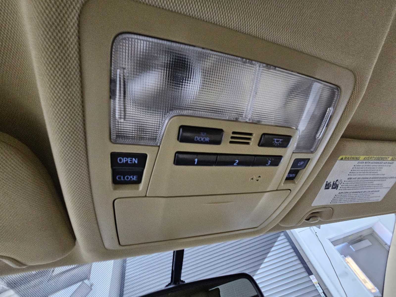 Thumbnail: 2015 Toyota Highlander - 22
