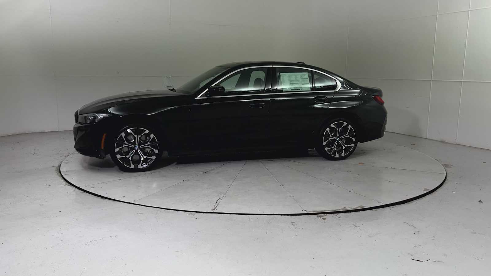 2026 BMW 3 Series 330i - Photo 5