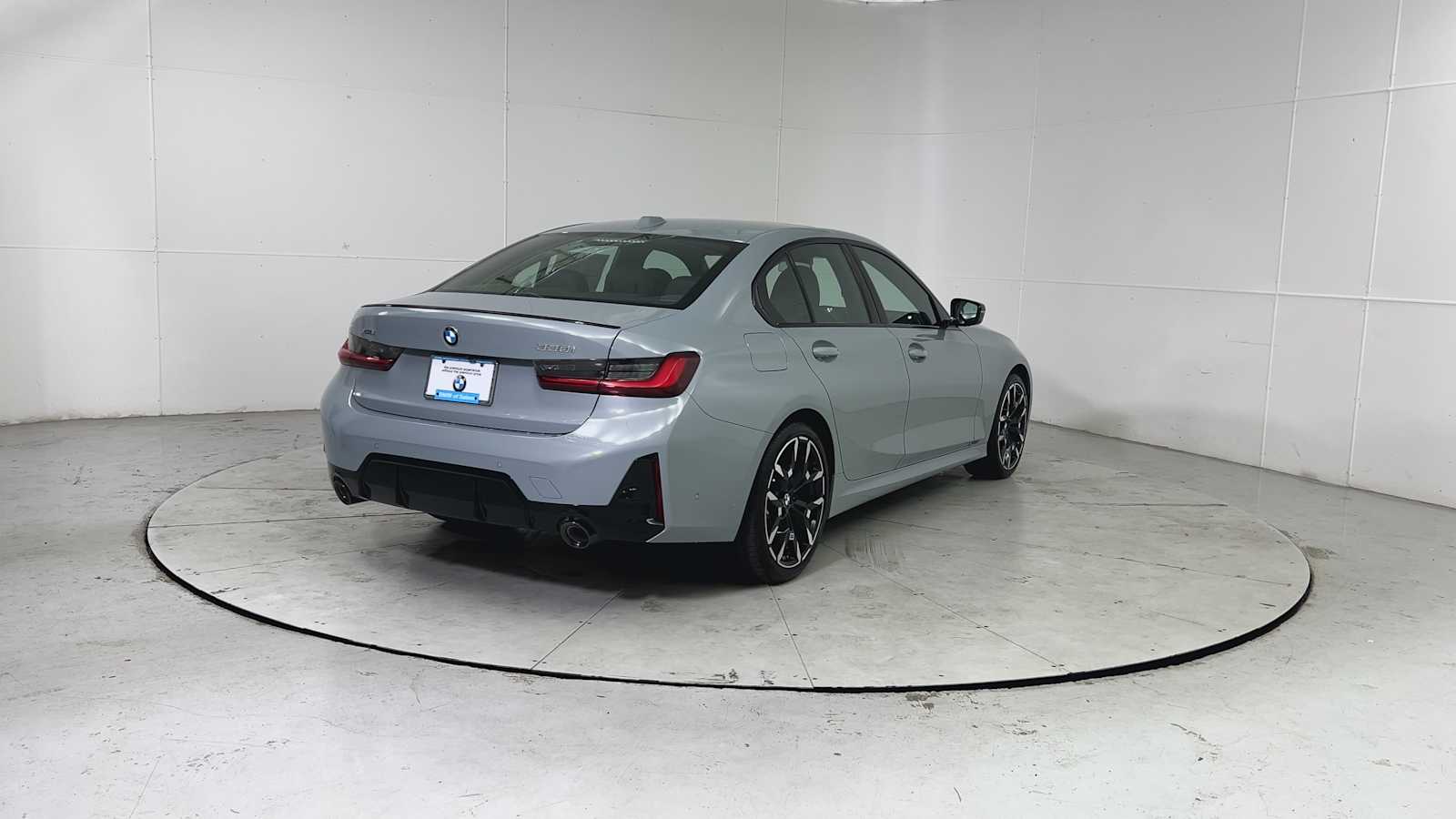 Thumbnail: 2026 BMW 3 Series - 2