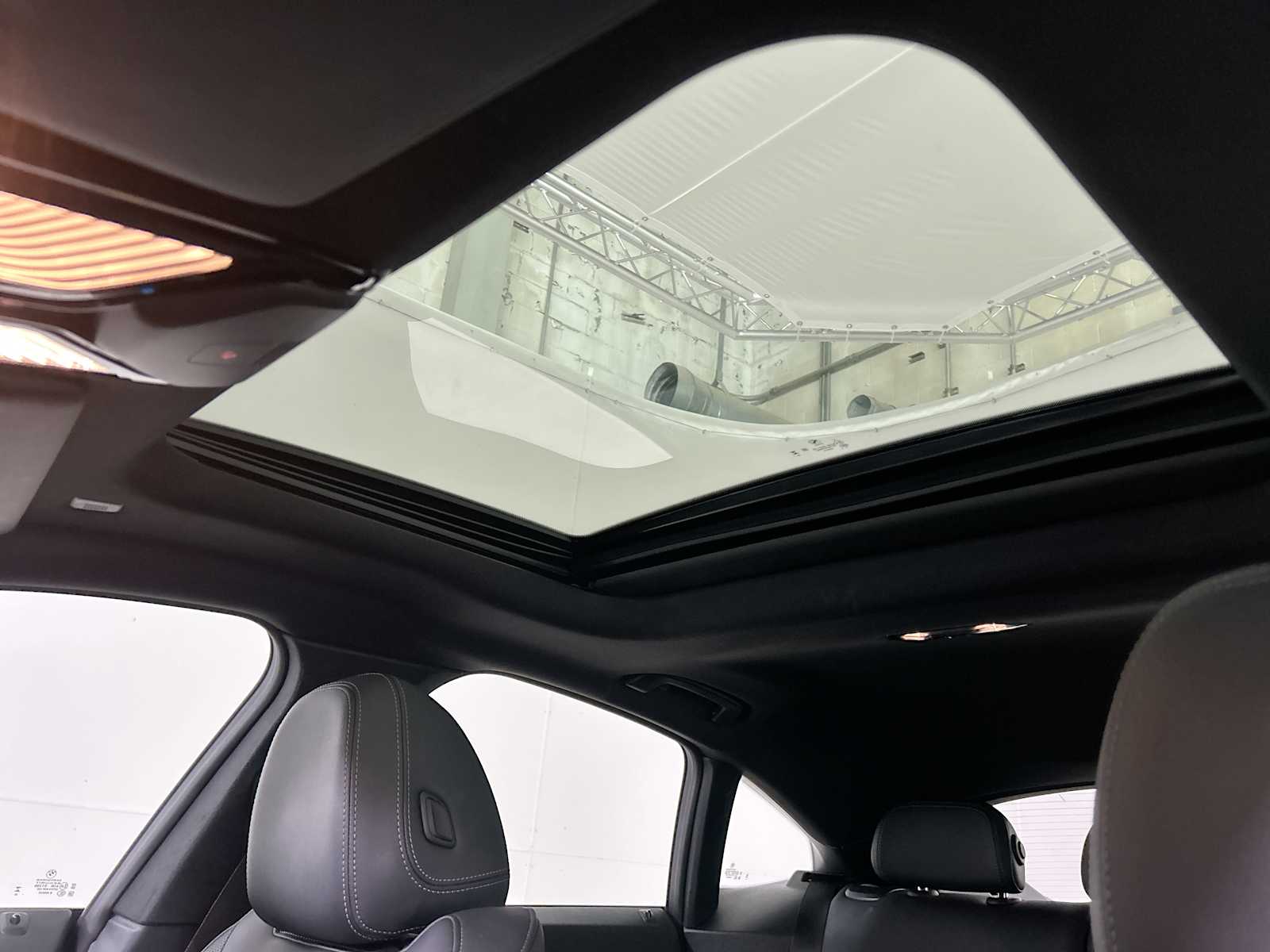 Thumbnail: 2023 BMW i4 - 16