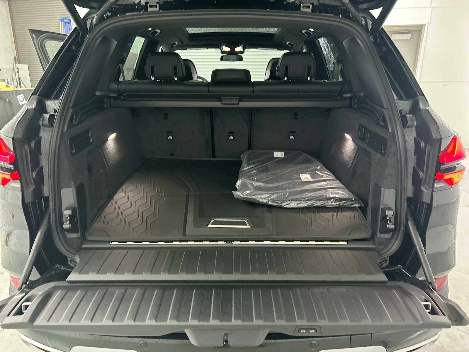 2026 BMW X5 50e - Photo 21