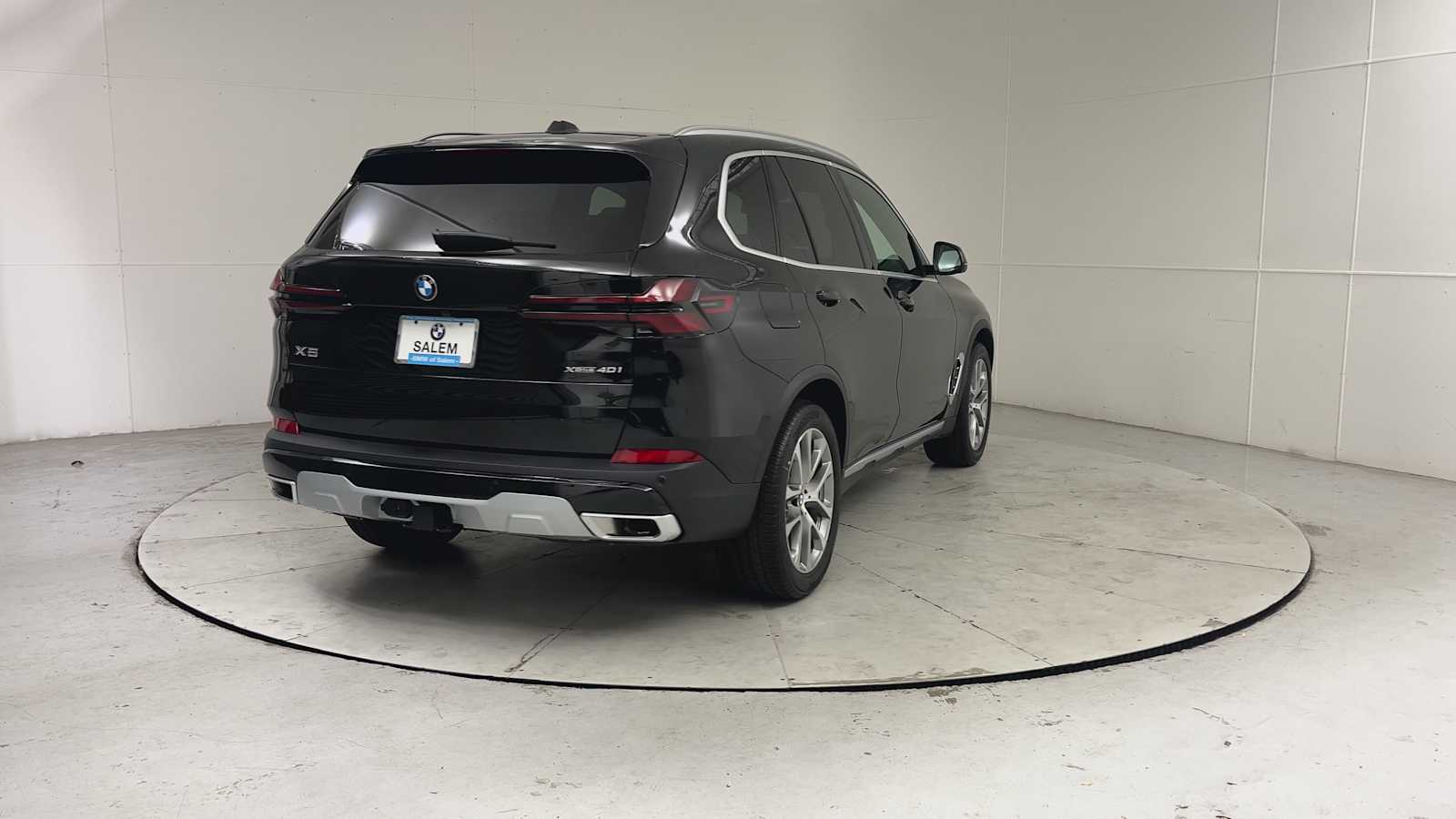 Thumbnail: 2026 BMW X5 - 2