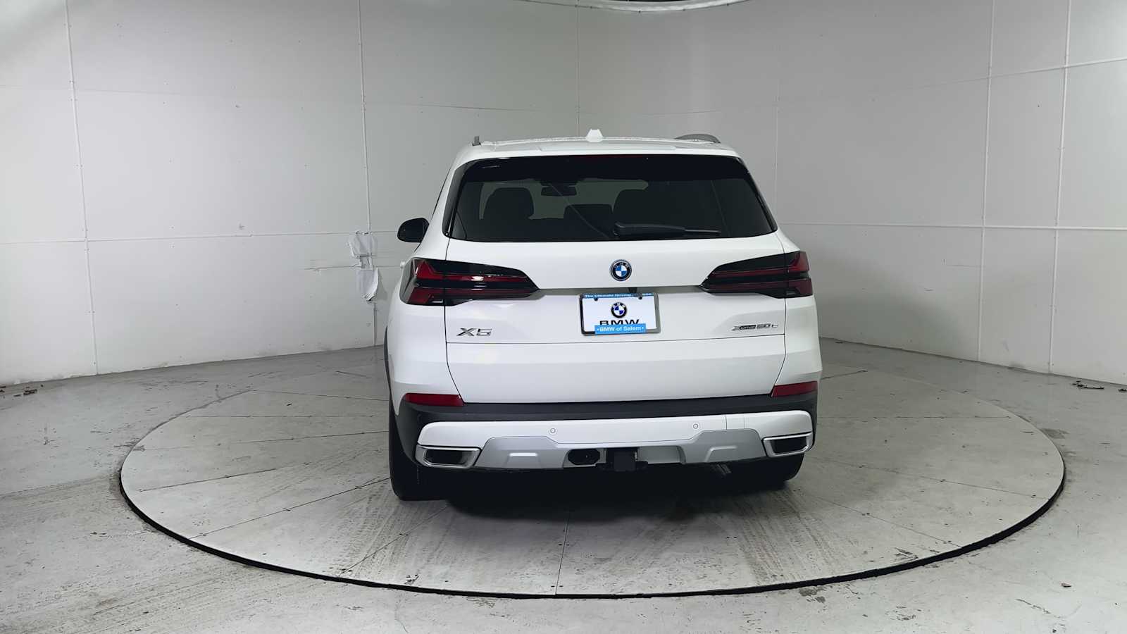 Thumbnail: 2026 BMW X5 - 3