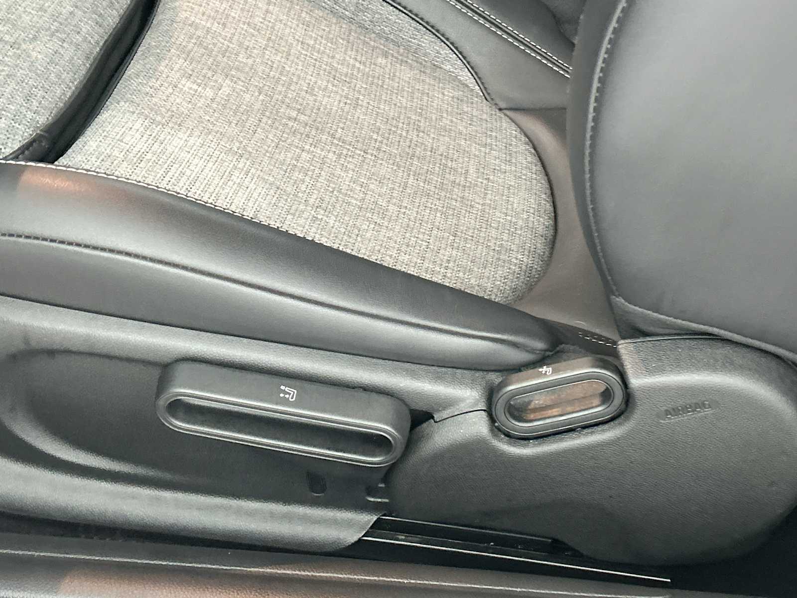 Thumbnail: 2023 MINI Cooper Hardtop - 14