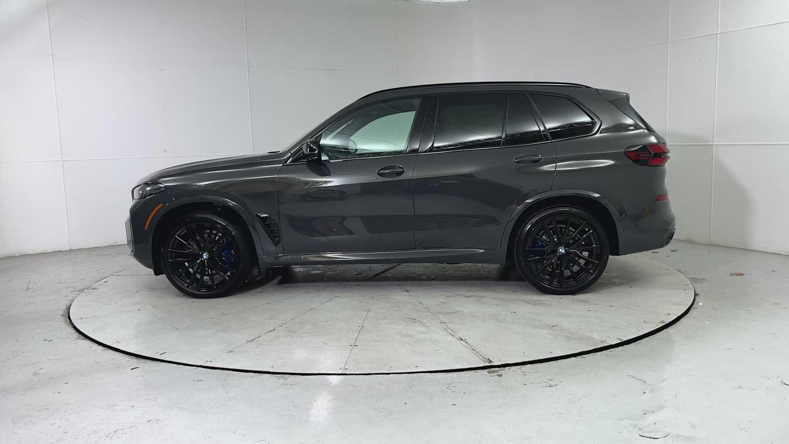 Thumbnail: 2026 BMW X5 - 5