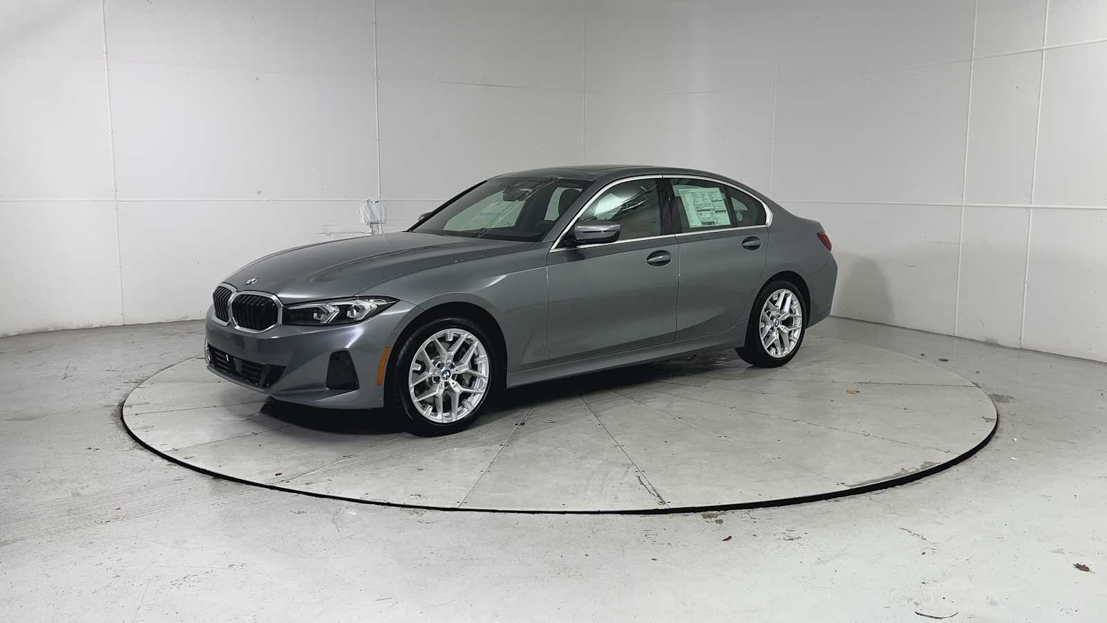 Thumbnail: 2026 BMW 3 Series - 6