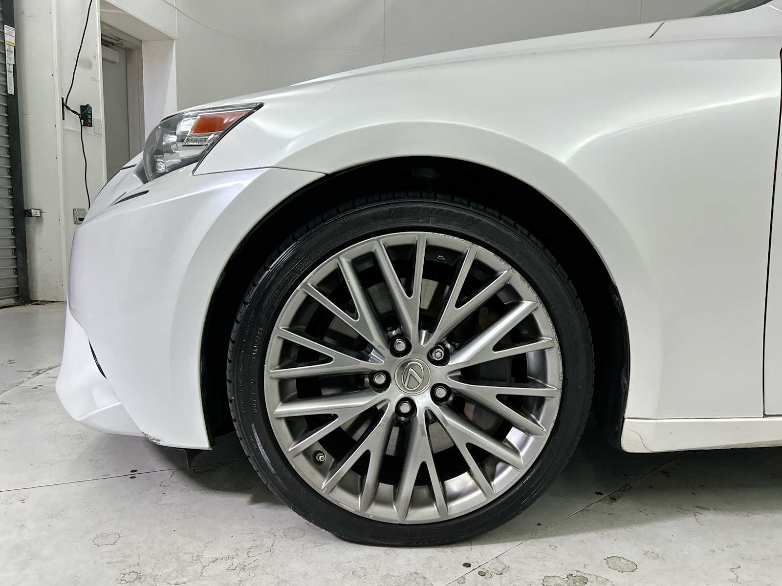 Thumbnail: 2016 Lexus IS - 19