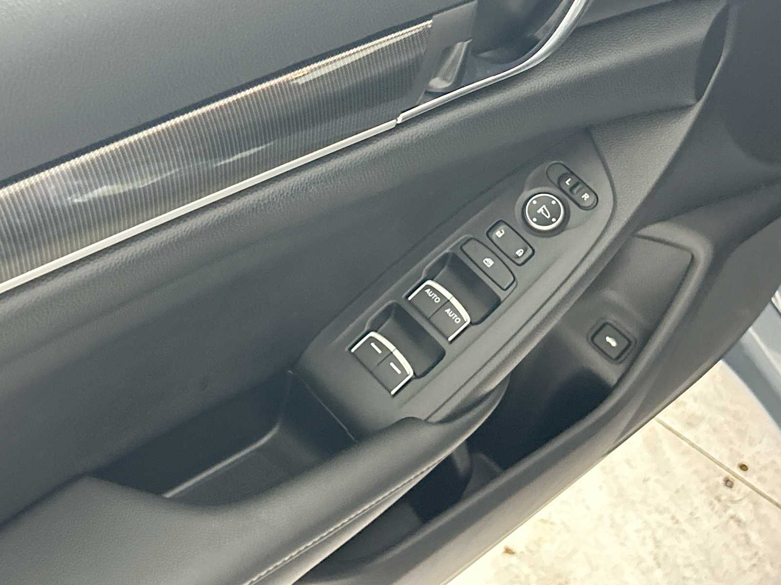 Thumbnail: 2022 Honda Accord - 15