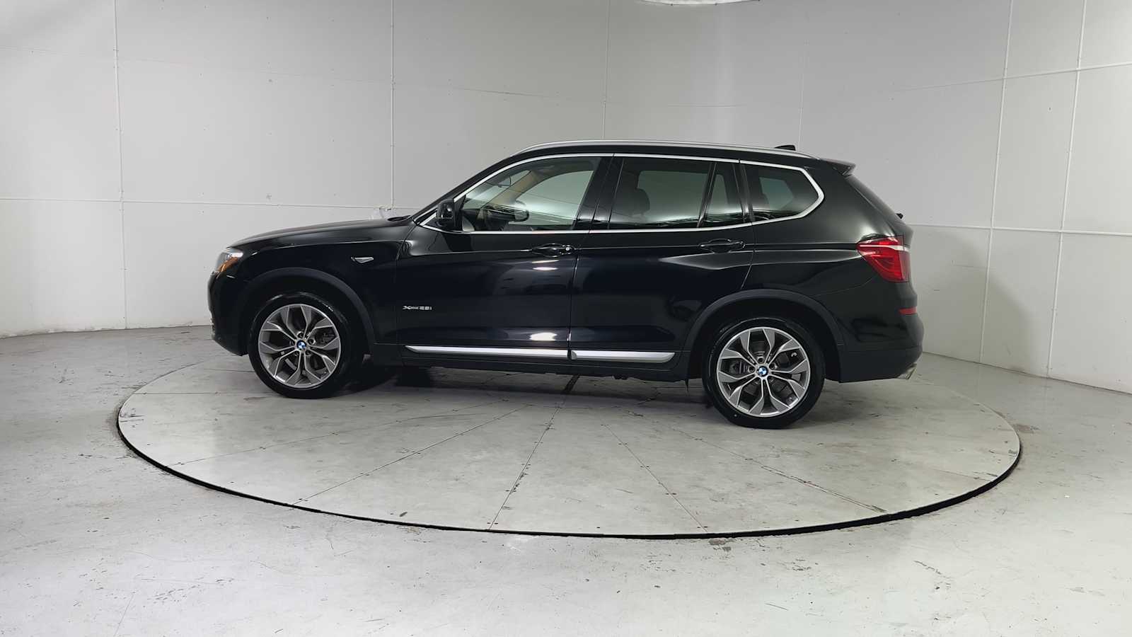 Thumbnail: 2017 BMW X3 - 4