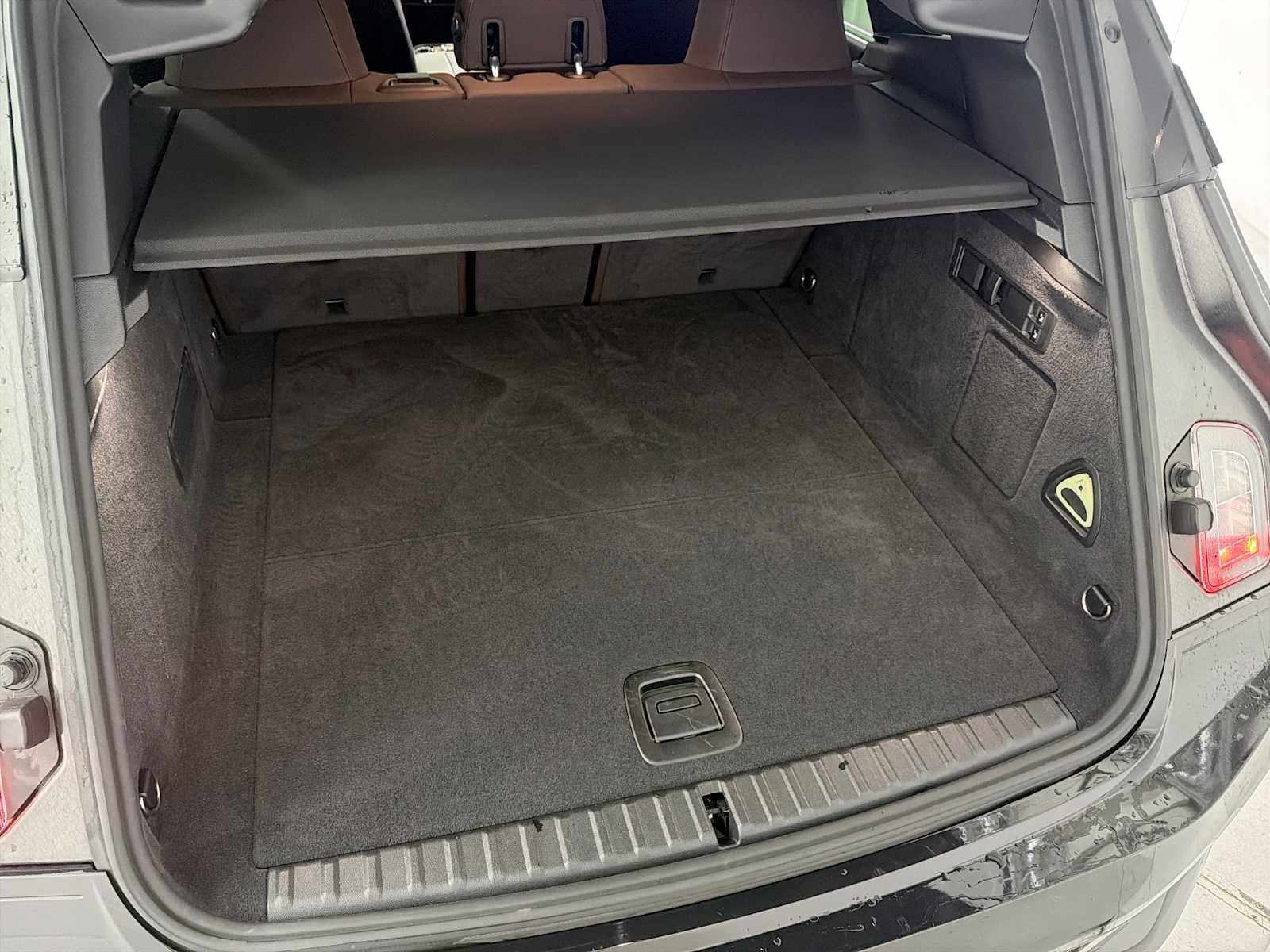 Thumbnail: 2023 BMW iX - 19