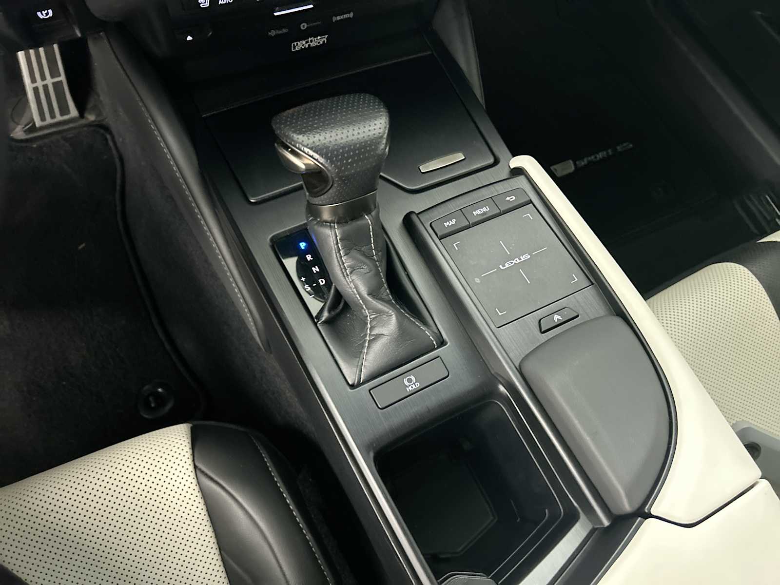 Thumbnail: 2022 Lexus ES - 22