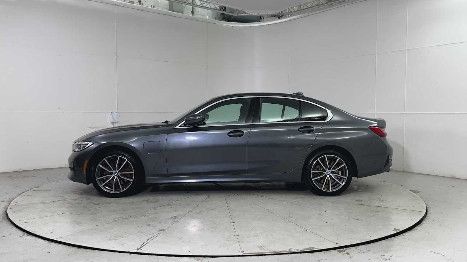 Thumbnail: 2021 BMW 3 Series - 5
