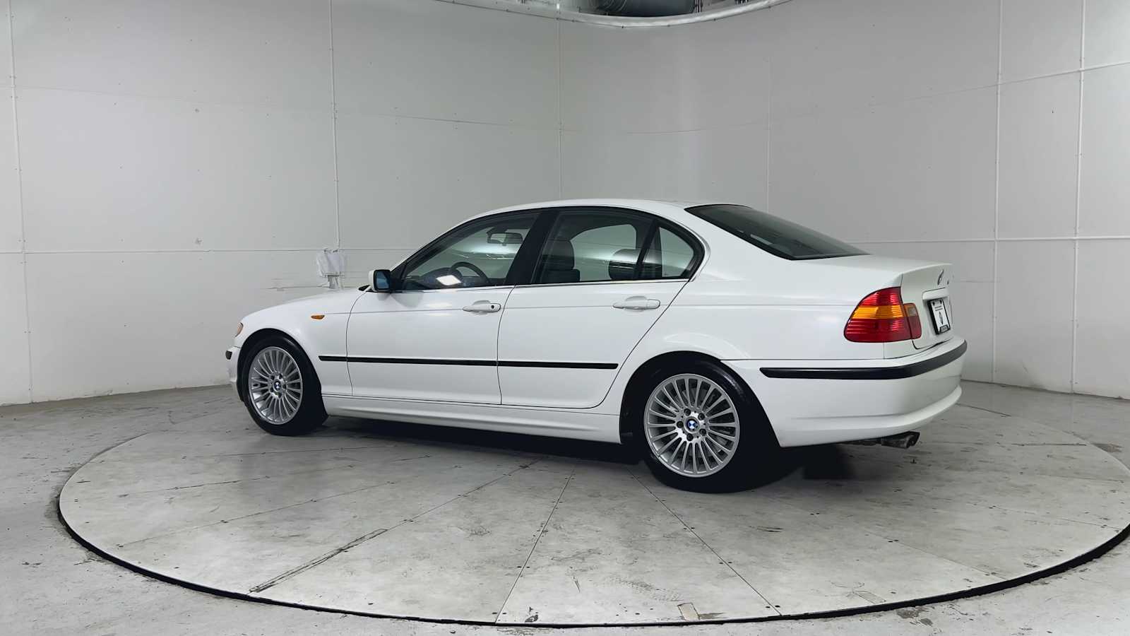 Thumbnail: 2003 BMW 3 Series - 4