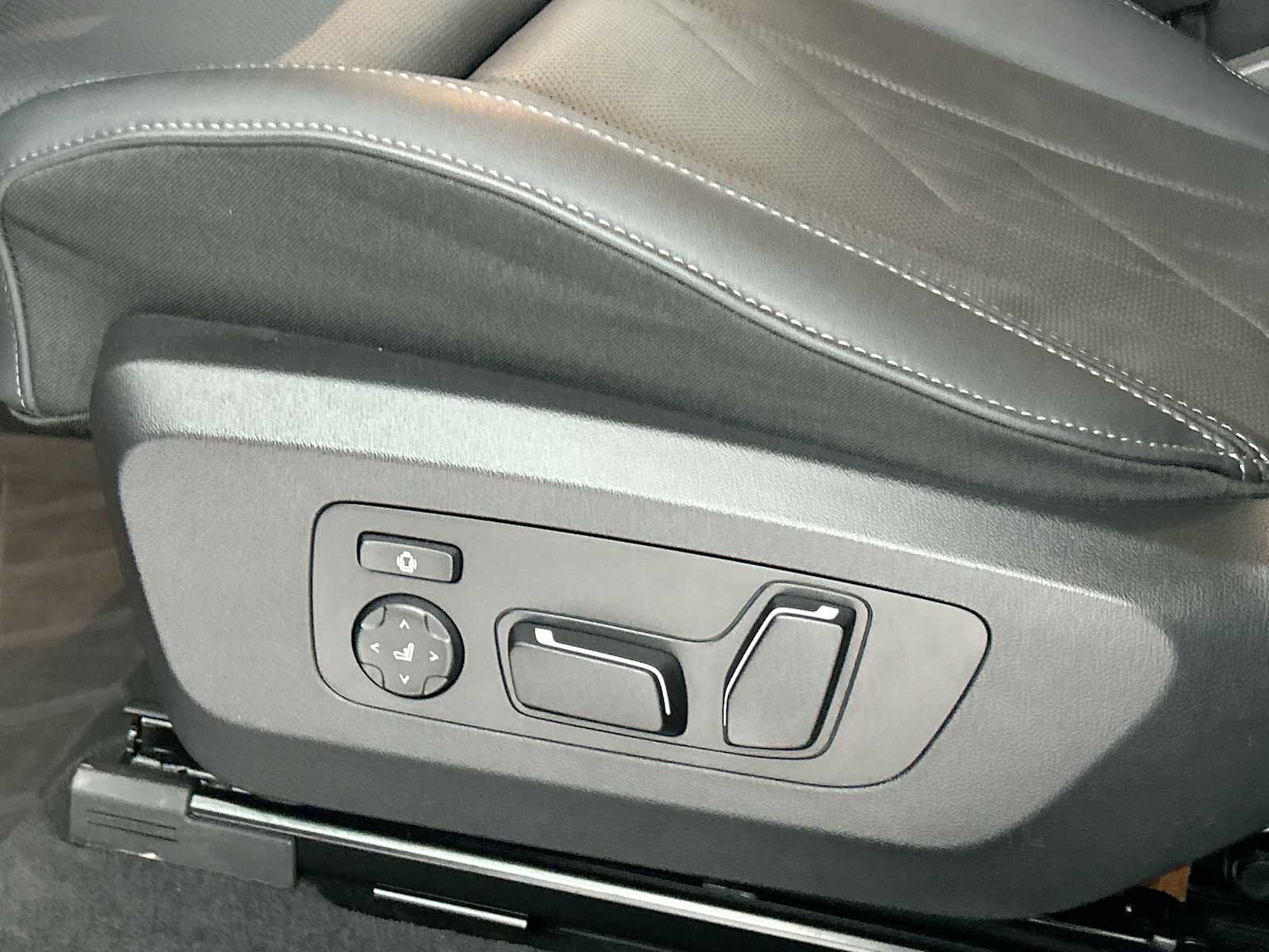 Thumbnail: 2025 BMW X3 - 14