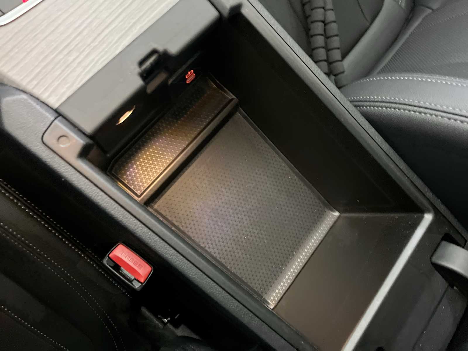 Thumbnail: 2025 BMW i4 - 23