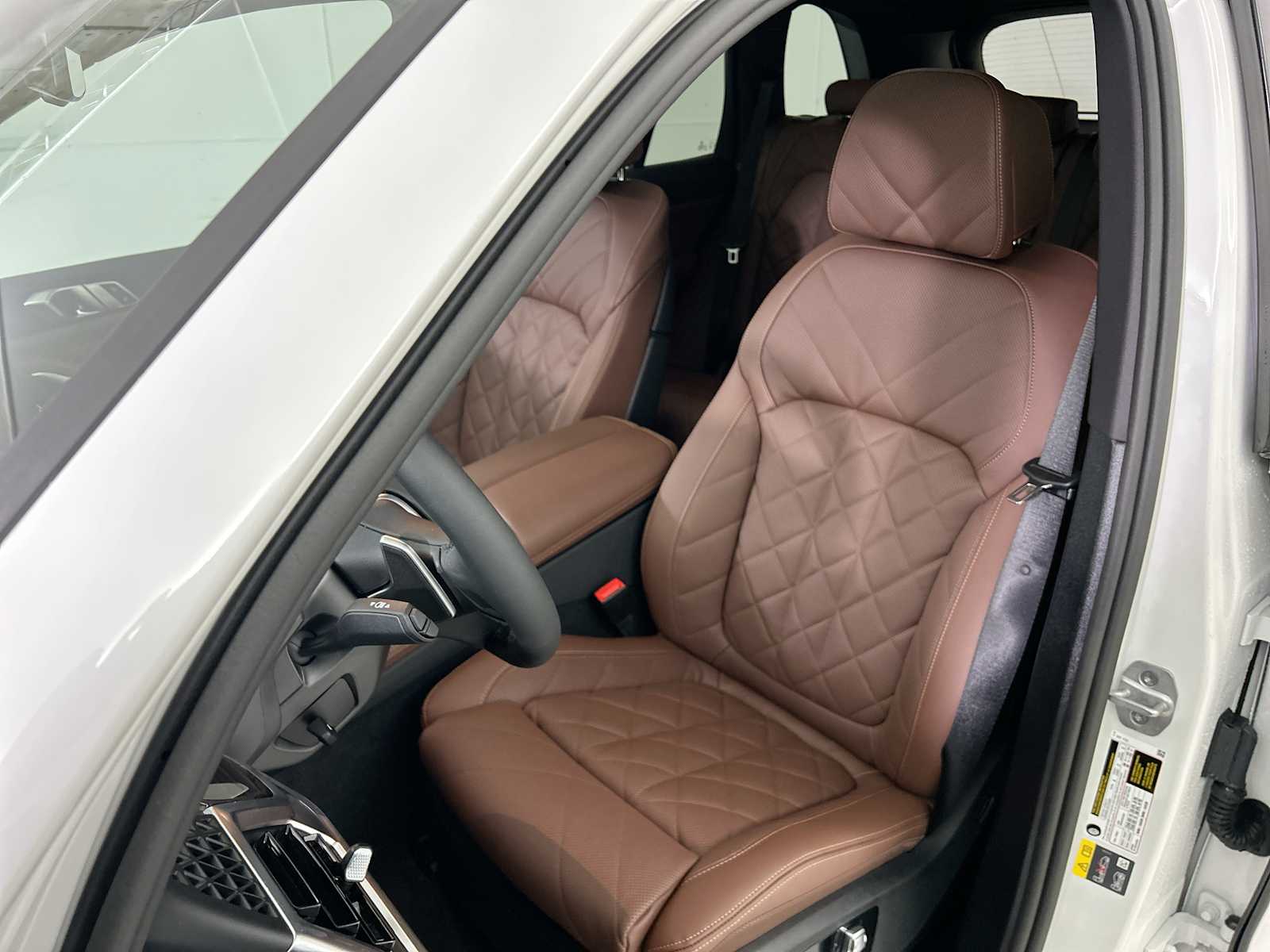 Thumbnail: 2026 BMW X5 - 13