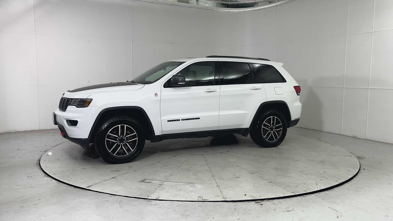Thumbnail: 2020 Jeep Grand Cherokee - 4