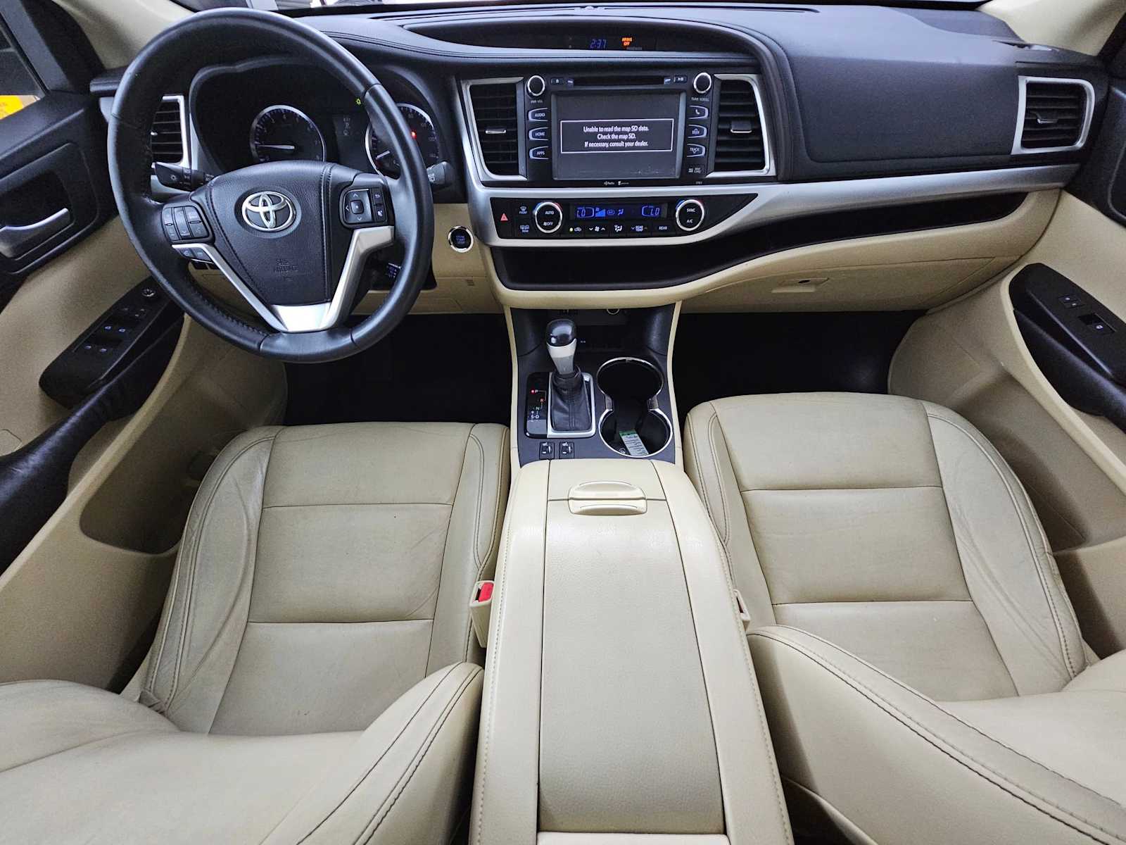 Thumbnail: 2015 Toyota Highlander - 23
