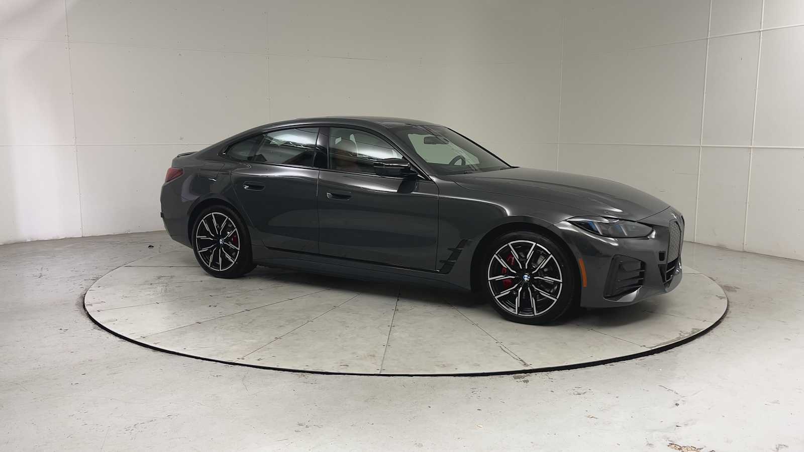 Thumbnail: 2026 BMW i4 - 8