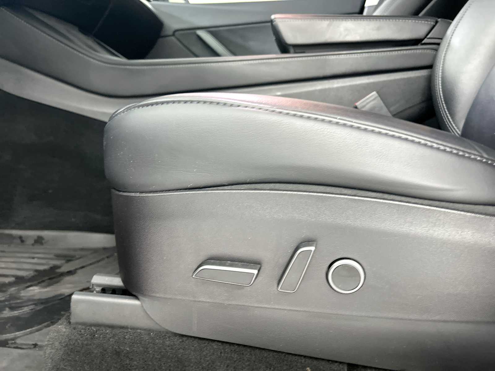 Thumbnail: 2022 Tesla Model Y - 13