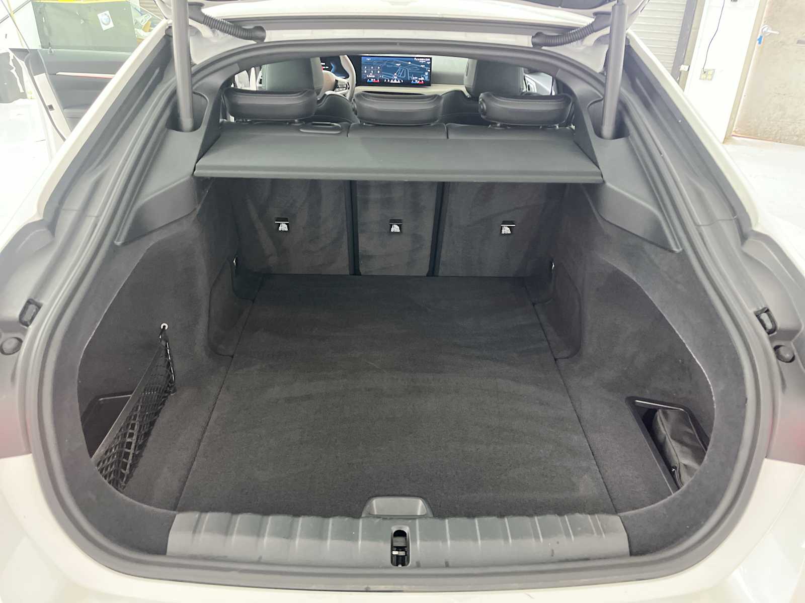 Thumbnail: 2025 BMW i4 - 21